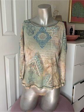 B. Friends Vintage Long Whimsy Script Paisley Print Graphic Long Sleeve Tee